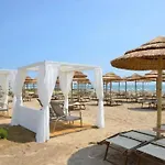 Residenz Carina Elegance Fuer 8 Personen * 比比翁